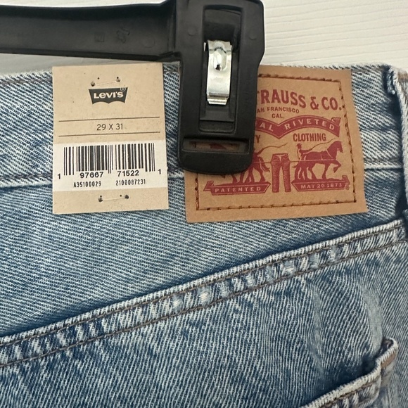 Levi’s Women’s’94 Baggy Jeans W/Distruction  29x31 - Picture 11 of 11